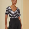 69120475 27126 1 blusa de malha decote v estampada