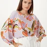 222013402 1023 010 blusa ampla floral acafrao