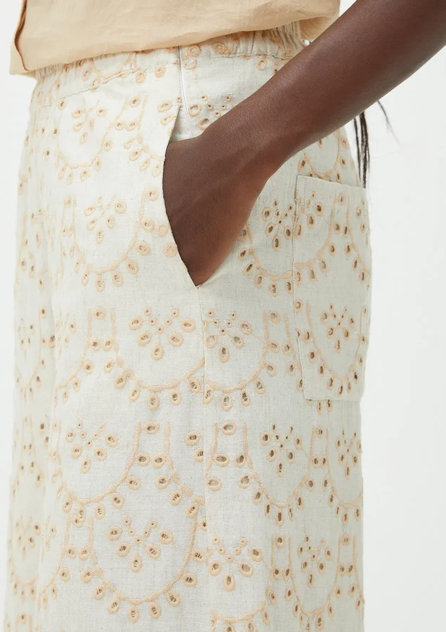 232083304 0836 040 calca laise