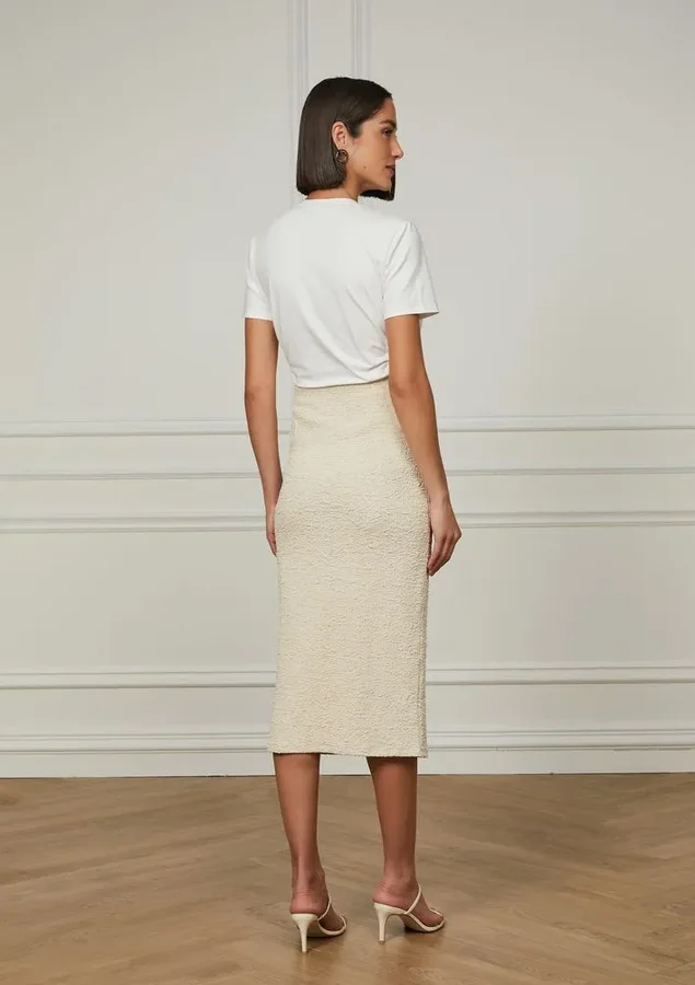 25111005 09041 3 saia de malha midi reta bege manha