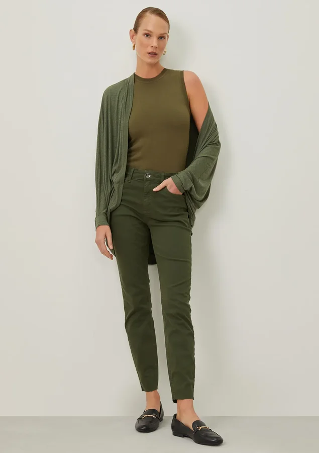 241371004 0181 010 calca skinny color cintura media